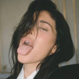 clxudbxy
