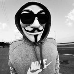 y3RR74n