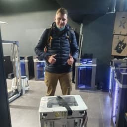 B0sTiN