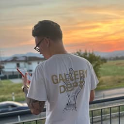 yungchello