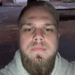 FetteStirn