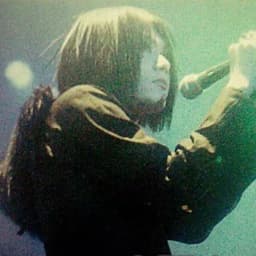 mzZyx